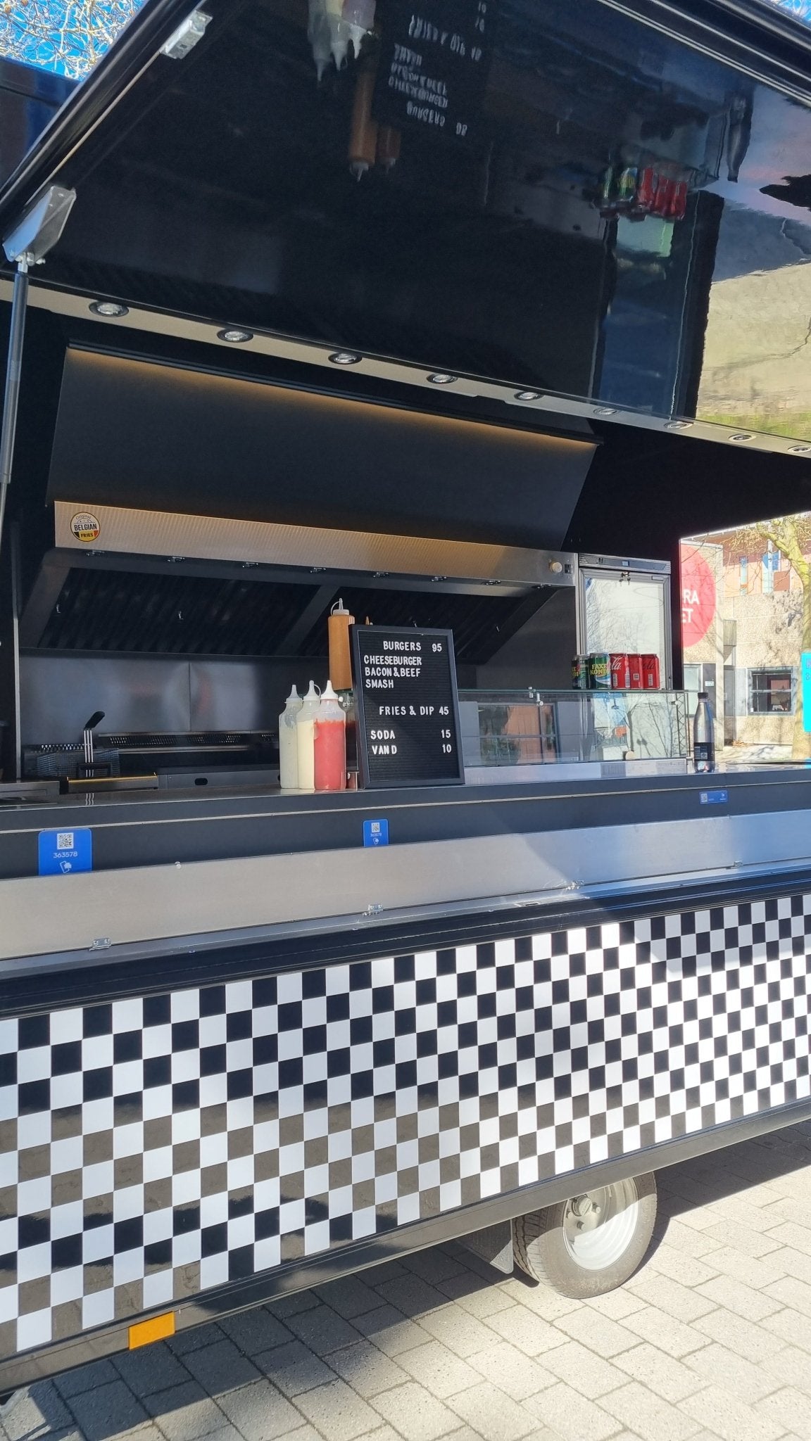 Hill's Grill